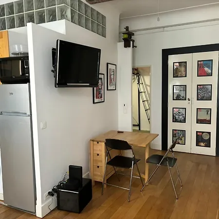 2 Bedroom Funky In The Heart Of The Old Town Of 아파트 *